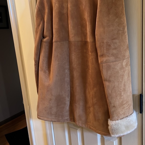 Gorgeous Timberland Long Shearling Coat - Picture 8 of 11